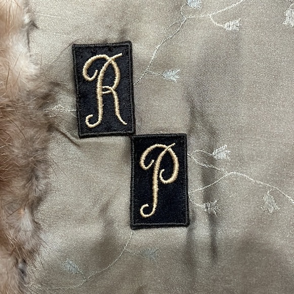 Vintage (retro, 1950s) Fur Capelet/Shawl - Picture 4 of 4